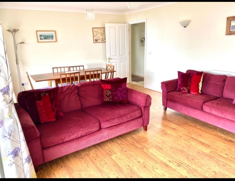 Fantastic Spacious House With Beautiful Panoramic Views Of The Bay Only A Few Minutes Walk From Beach Harbour And Restaurants This House Has 3 Bedrooms 3 Bathrooms And 2 Lovely Sitting Rooms Lyme Regis Eksteriør bilde